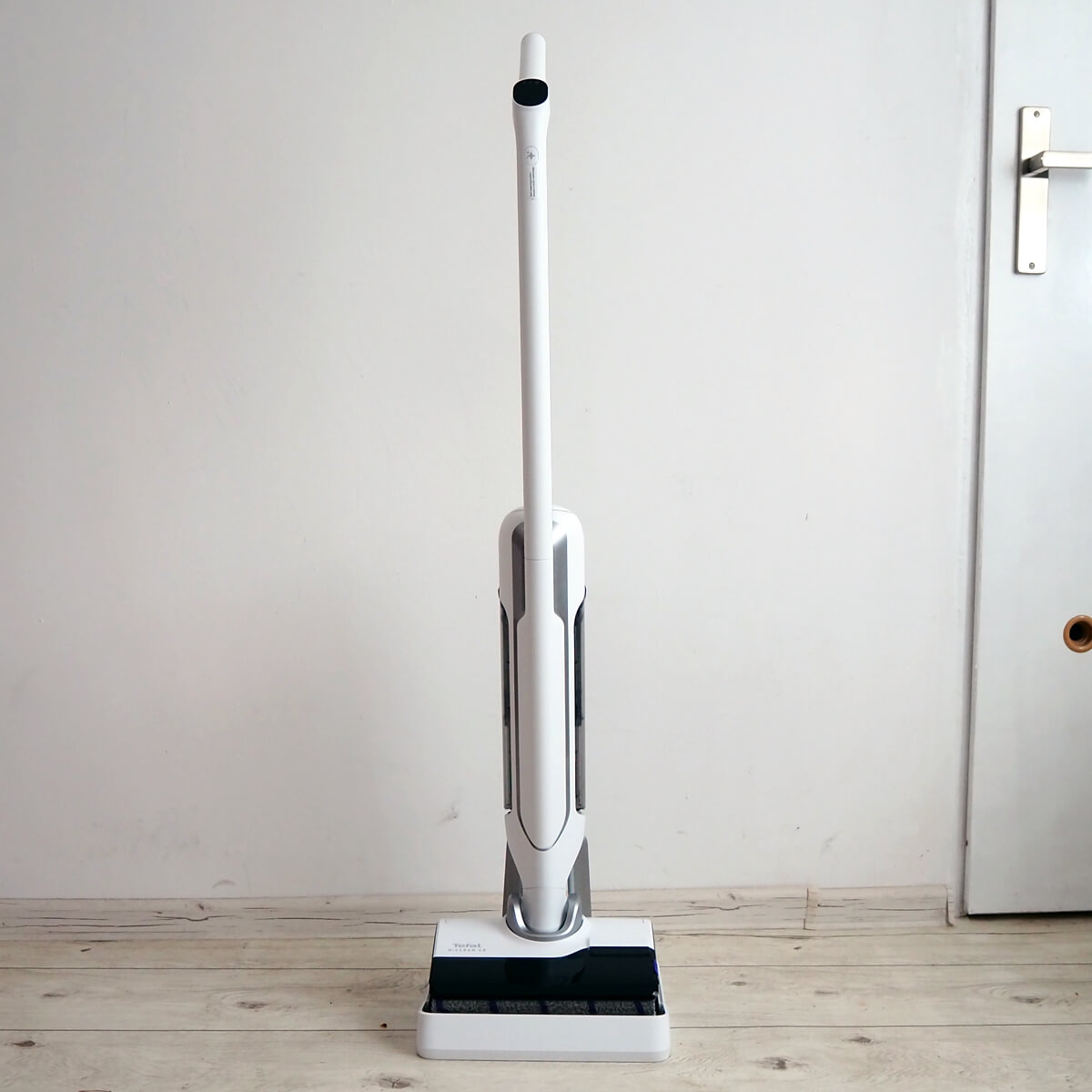 Odkurzacz myjący Tefal X-Clean 10 Odkurzacz myjący Tefal X-Clean 10